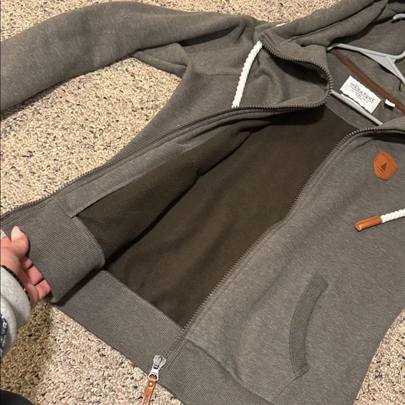 Wanakome grey womens full zip. size Medium. - Picture 7 of 9